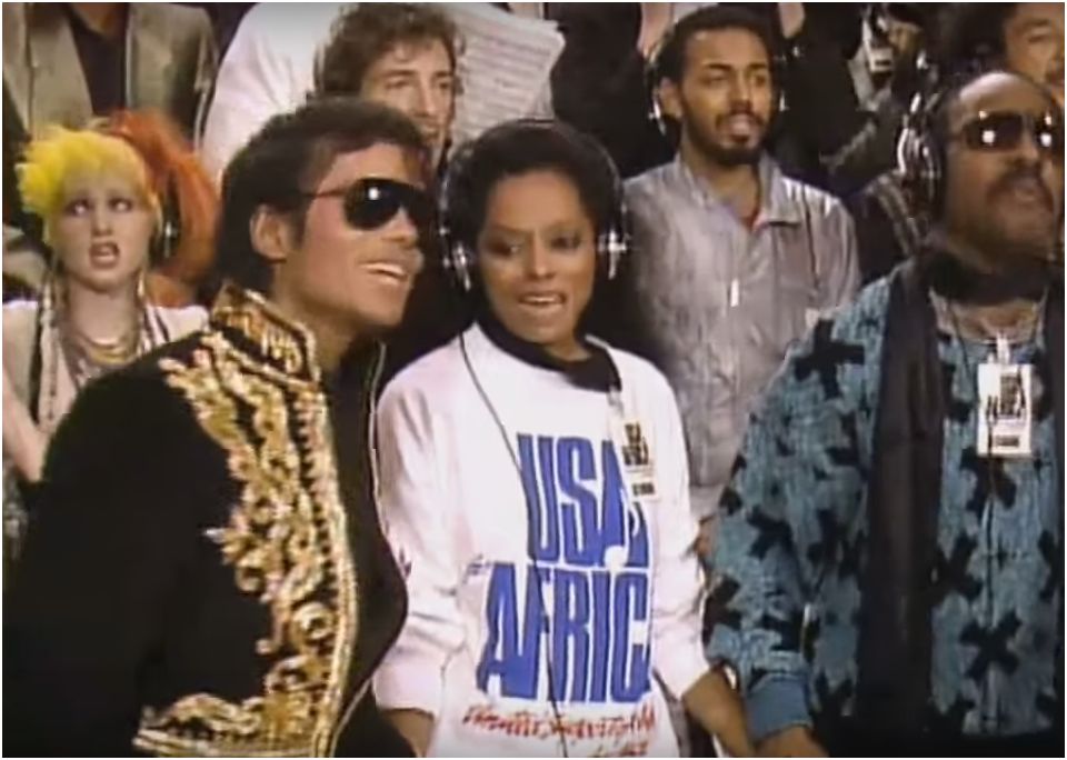 Perchè Bob Dylan che (non) canta We are the world è il meme più importante degli ultimi 30 anni